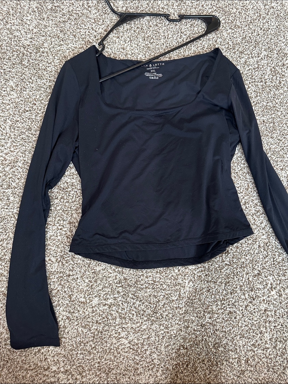Lily & Lottie Black Square-Neck Long Sleeve Tee